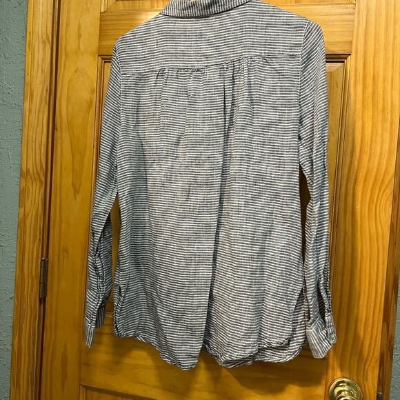 St. Tropez size large striped button down with iridescent buttons - Picture 4 of 7